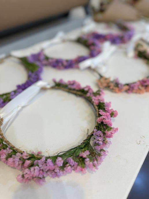Dried Flower Collar Pop-up