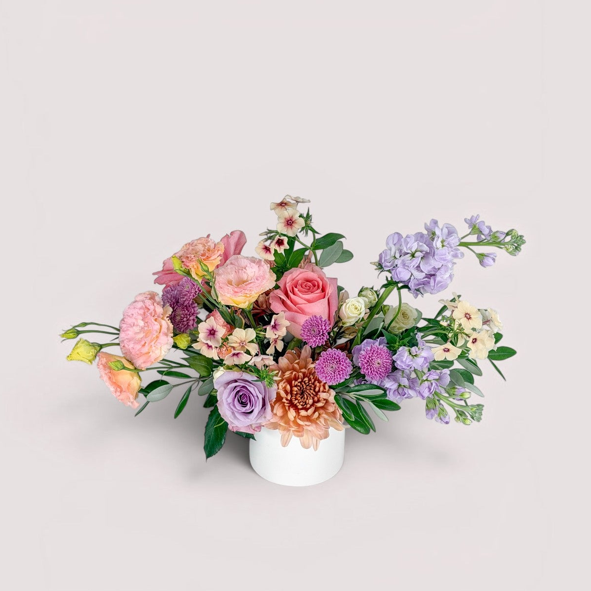 Small vase arrangement of summer flowers from top florist in Minneapolis for delivery in Golden Valley, Eden Prairie, Richfield, and Bloomington.