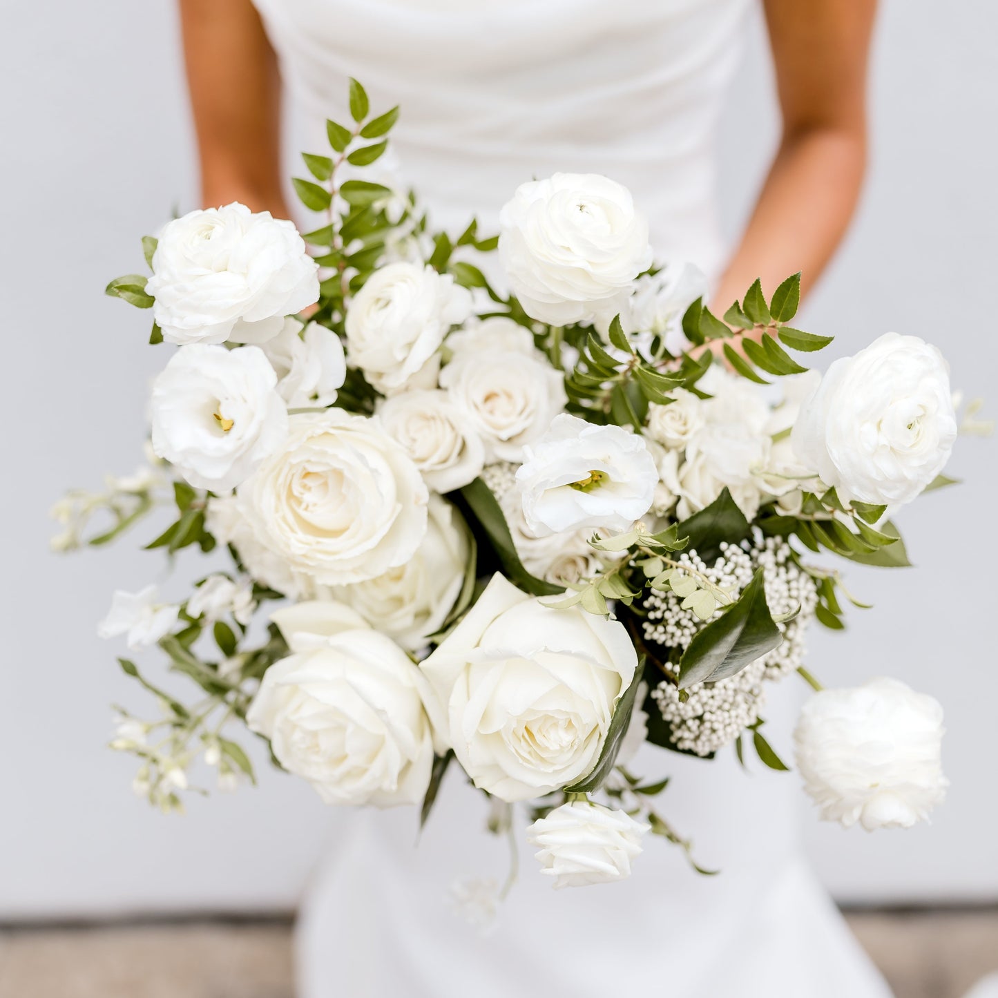 Shop premium, garden-style a la carte bridal bouquets. Perfect for intimate weddings, elopements, and micro weddings. Hand-tied with premium blooms.