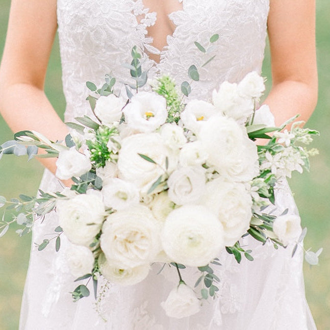 Classic bouquet of white flowers and greenery for an elopement or intimate wedding celebration in Minneapolis.